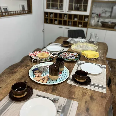 Appartamento X R Y S H G H