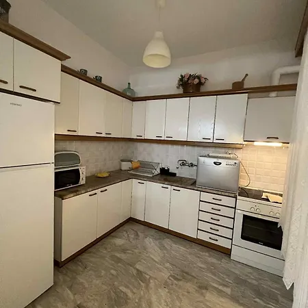 Appartamento X R Y S H G H *