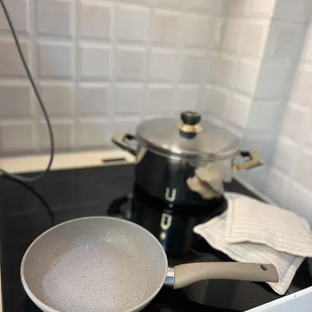 X R Y S H G H Appartamento